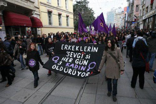 femmes-3-morts-par-jour