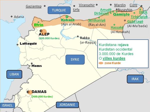 carte-rojava debout