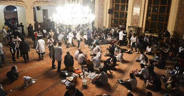 gezi-mosquee-chaussures-4