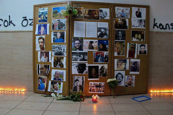 universite-galatasaray-forum-attentats-4