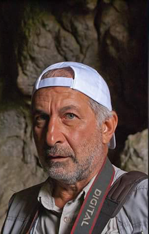 anatolie-cuneyt-oguztuzun-portrait Cüneyt Oğuztüzün