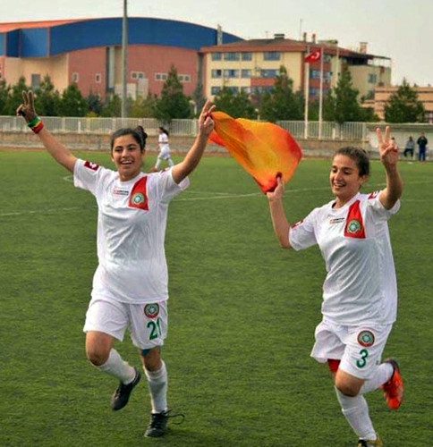 joueuses de foot victoire amedspor diyarbakir
