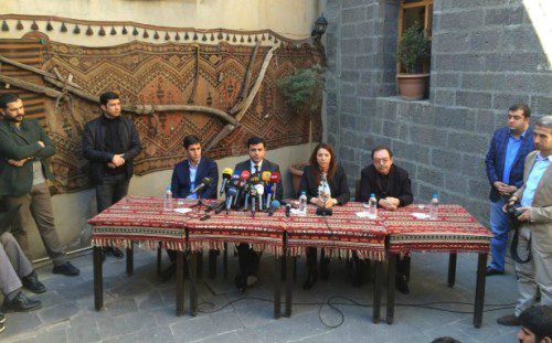 diyarbakir-hdp-dbp-dtk-basin-toplantisi-29subat2016 marches