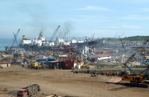 aliaga foca bateaux 1