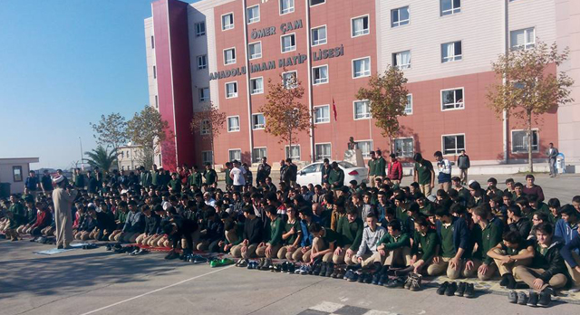priere imam hatip jardin