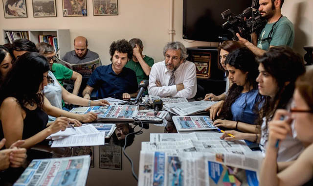 ozgur gundem soutien redacteurs 7