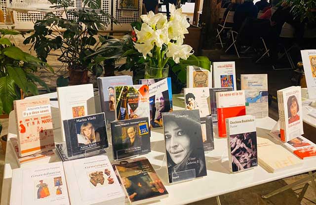 soiree-pen-livres-table