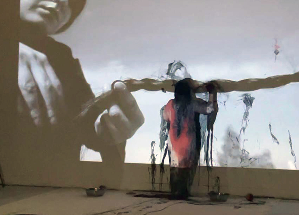 zehra-dogan-performance-souleymaniyeh-2 Zehra Doğan