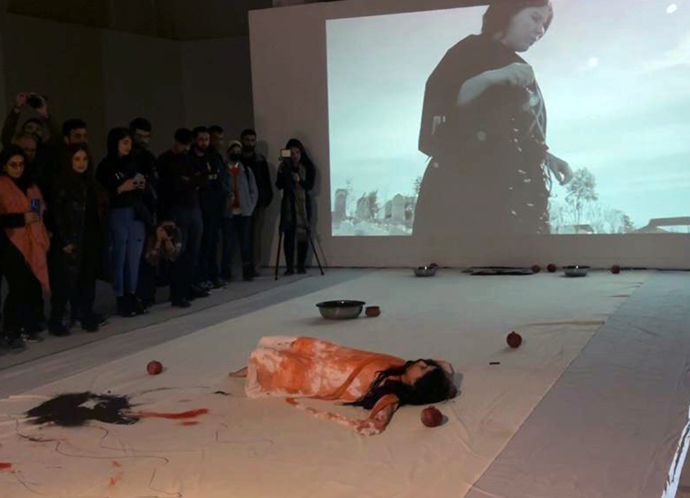 zehra-dogan-performance-souleymaniyeh-4 Zehra Doğan